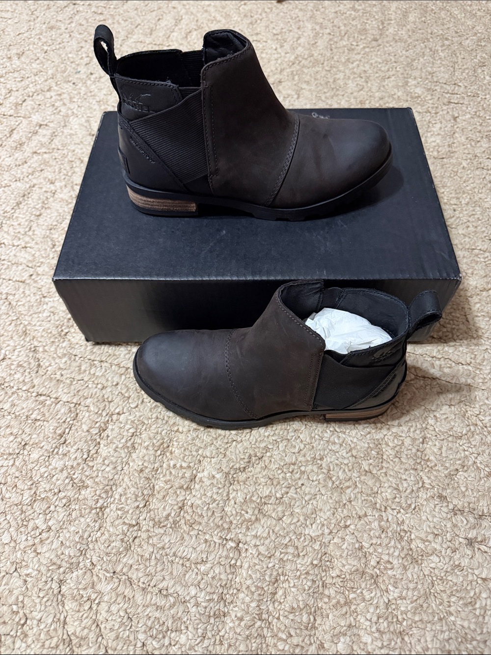 Sorel Brown Leather Ankle Booties with Elastic Side Panels